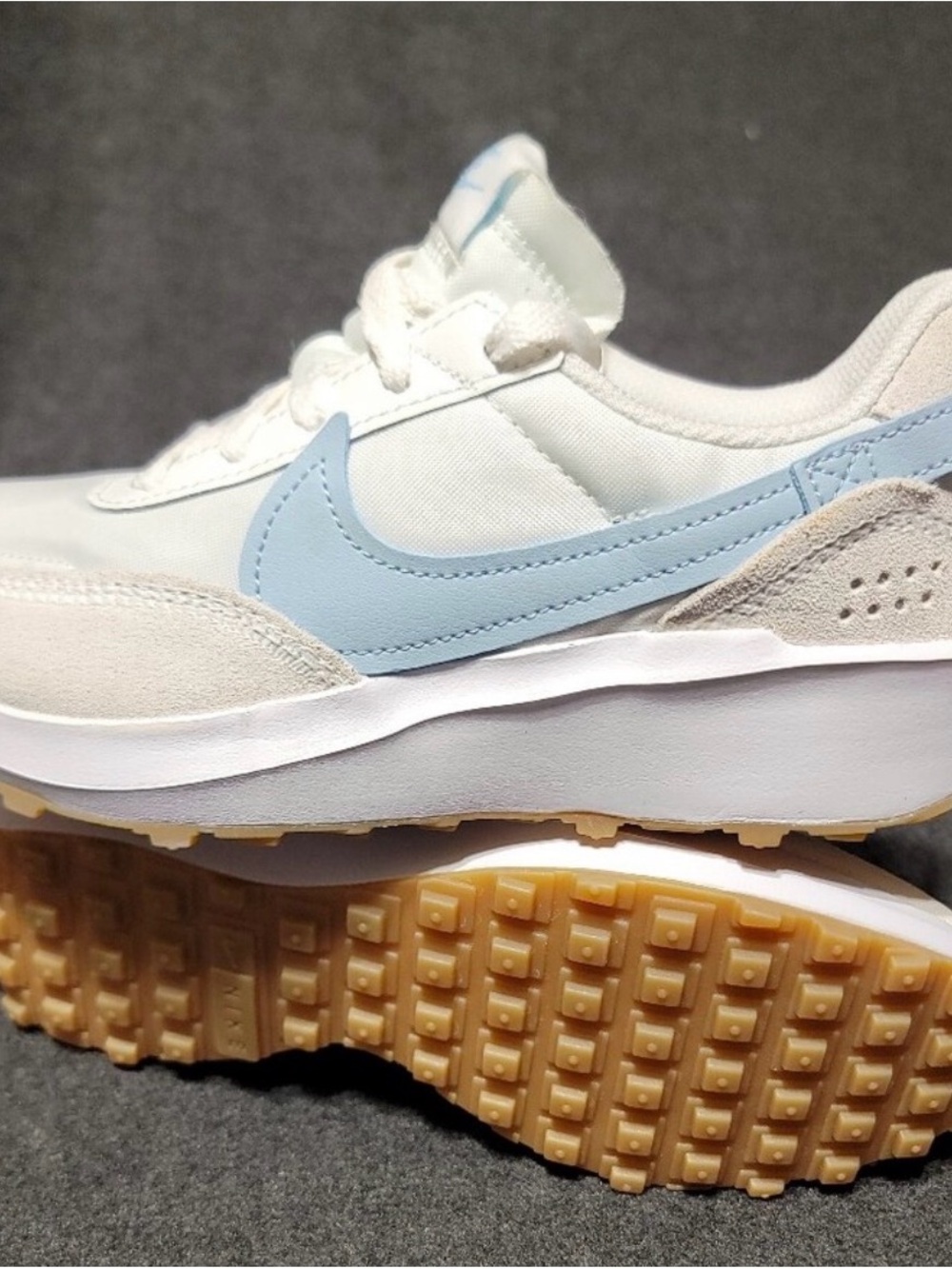 🆕 Nike Debut Waffle Women's White Sneakers with Light Blue.